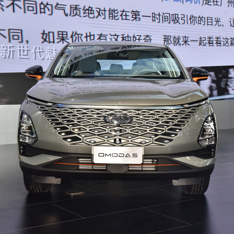 4400*1830*1588mm 2022 2023 コンパクトガソリンSUV 1.6T 197 HP 7 DCT チェリーオモダC5 5 車