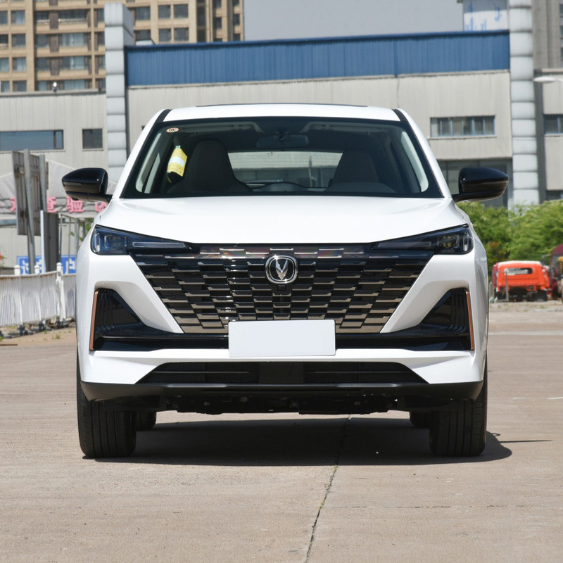 タッチスクリーンとLED昼間ライト 2023 チャンアン CS55PLUS 1.5T DCT ユースバージョン SUV