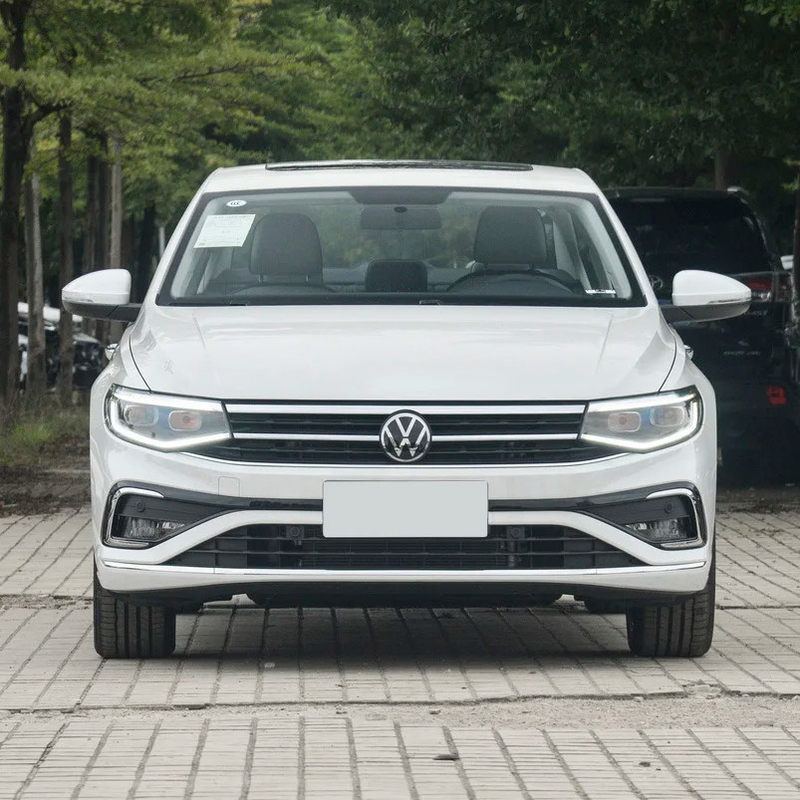 電気運転席調整 2023 Bora 200TSI DSG AT 5人座コンパクト燃料車