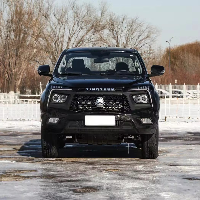 2024 SINOTRUK 2.0T オートマティック ディーゼル 4WD ロングアシス 豪華 ピックアップ トラック 左駆動