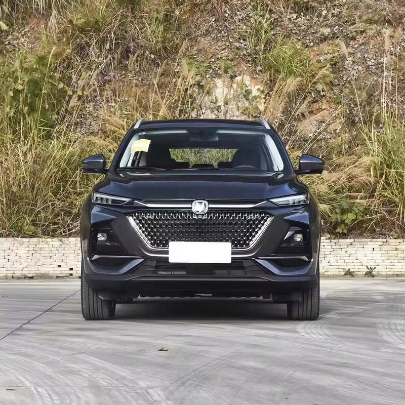 2024 チャンガンX7プラス 7人乗り ガソリンカー 1.5T自動最高速度 190 KM/h