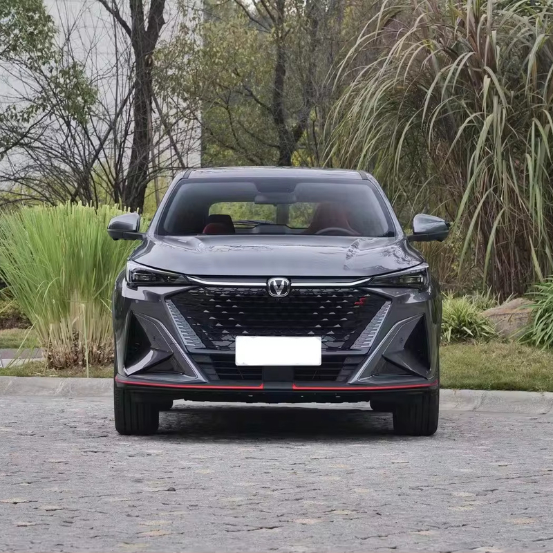 2024年 チャンガンX7Plus 1.5T DCT自動ガソリンカー 最大速度205km/h